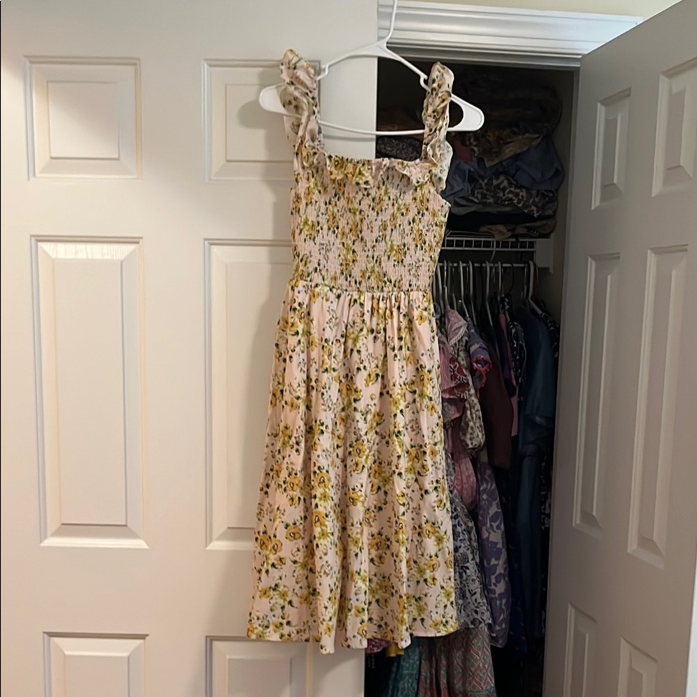 BCBGeneration Cream and Yellow Sundress Sleeveless Square Neck - flutter sleeve